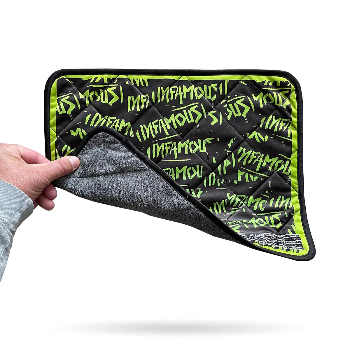INFAMOUS MICROFIBER CLOTH - BURN - Image 3
