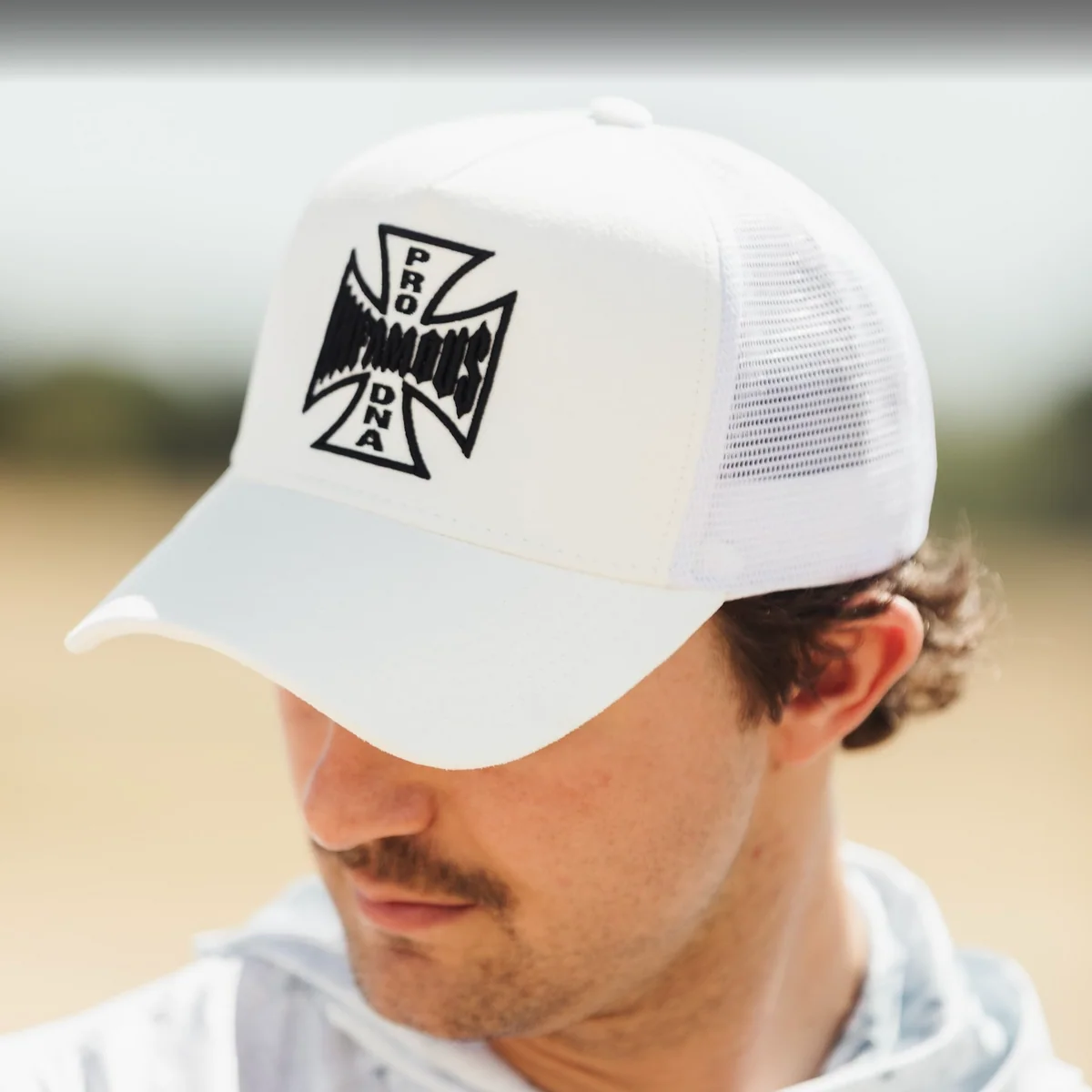 INFAMOUS™ Snapback Suede Hat - Choppers Cross - White - Image 4